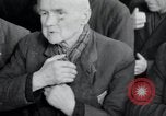 Image les aumôniers Allemagne, 1945, de la seconde 34 séquences d'archives historiques vidéo 65675073857