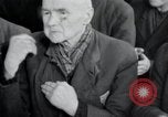 Image les aumôniers Allemagne, 1945, de la seconde 36 séquences d'archives historiques vidéo 65675073857