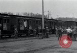 Immagine di Orfani ebraica da Buchenwald Campo di Concentramento seconda guerra mondiale Weimar in Germania, 1945, secondo 7 filmato di repertorio 65675073867