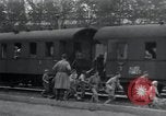 Immagine di Orfani ebraica da Buchenwald Campo di Concentramento seconda guerra mondiale Weimar in Germania, 1945, secondo 12 filmato di repertorio 65675073867