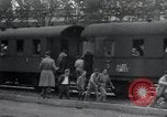 Immagine di Orfani ebraica da Buchenwald Campo di Concentramento seconda guerra mondiale Weimar in Germania, 1945, secondo 13 filmato di repertorio 65675073867