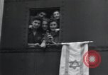 Immagine di Orfani ebraica da Buchenwald Campo di Concentramento seconda guerra mondiale Weimar in Germania, 1945, secondo 25 filmato di repertorio 65675073867