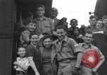 Immagine di Orfani ebraica da Buchenwald Campo di Concentramento seconda guerra mondiale Weimar in Germania, 1945, secondo 29 filmato di repertorio 65675073867