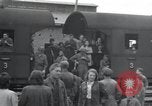 Immagine di Orfani ebraica da Buchenwald Campo di Concentramento seconda guerra mondiale Weimar in Germania, 1945, secondo 36 filmato di repertorio 65675073867