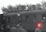 Immagine di Orfani ebraica da Buchenwald Campo di Concentramento seconda guerra mondiale Weimar in Germania, 1945, secondo 46 filmato di repertorio 65675073867