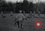 Standbild USA Soldaten Alsdorf Deutschland, 1944, aus Sekunde 18 historischem Filmmaterial Videoclip 65675073873