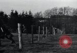 Standbild USA Soldaten Alsdorf Deutschland, 1944, aus Sekunde 37 historischem Filmmaterial Videoclip 65675073873