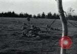 Standbild USA Soldaten Alsdorf Deutschland, 1944, aus Sekunde 43 historischem Filmmaterial Videoclip 65675073873