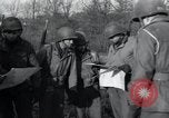 Immagine di Soldati statunitensi Alsdorf Germania, 1944, secondo 3 filmato di repertorio 65675073874