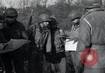 Immagine di Soldati statunitensi Alsdorf Germania, 1944, secondo 4 filmato di repertorio 65675073874