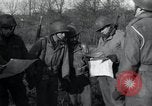 Immagine di Soldati statunitensi Alsdorf Germania, 1944, secondo 14 filmato di repertorio 65675073874