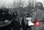 Immagine di Soldati statunitensi Alsdorf Germania, 1944, secondo 38 filmato di repertorio 65675073874
