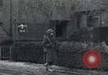 Immagine di Granata distrugge la scatola di pillole tedesco Alsdorf Germania, 1944, secondo 25 filmato di repertorio 65675073875
