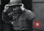 Immagine di Granata distrugge la scatola di pillole tedesco Alsdorf Germania, 1944, secondo 44 filmato di repertorio 65675073875