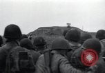 Immagine di Granata distrugge la scatola di pillole tedesco Alsdorf Germania, 1944, secondo 60 filmato di repertorio 65675073875