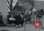 Immagine di Civili tedesco Neuchâtel Germania, 1945, secondo 3 filmato di repertorio 65675073881