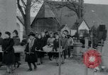Immagine di Civili tedesco Neuchâtel Germania, 1945, secondo 5 filmato di repertorio 65675073881