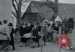 Immagine di Civili tedesco Neuchâtel Germania, 1945, secondo 6 filmato di repertorio 65675073881