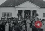 Immagine di Civili tedesco Neuchâtel Germania, 1945, secondo 12 filmato di repertorio 65675073881
