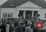 Immagine di Civili tedesco Neuchâtel Germania, 1945, secondo 13 filmato di repertorio 65675073881