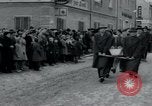 Immagine di Civili tedesco Neuchâtel Germania, 1945, secondo 9 filmato di repertorio 65675073882