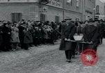 Immagine di Civili tedesco Neuchâtel Germania, 1945, secondo 10 filmato di repertorio 65675073882