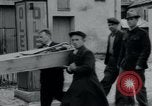 Immagine di Civili tedesco Neuchâtel Germania, 1945, secondo 25 filmato di repertorio 65675073882