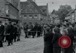 Immagine di Civili tedesco Neuchâtel Germania, 1945, secondo 30 filmato di repertorio 65675073882