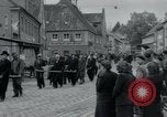 Immagine di Civili tedesco Neuchâtel Germania, 1945, secondo 32 filmato di repertorio 65675073882
