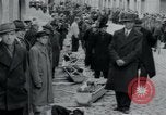 Immagine di Civili tedesco Neuchâtel Germania, 1945, secondo 44 filmato di repertorio 65675073882