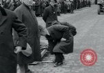 Immagine di Civili tedesco Neuchâtel Germania, 1945, secondo 47 filmato di repertorio 65675073882