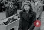 Immagine di Civili tedesco Neuchâtel Germania, 1945, secondo 52 filmato di repertorio 65675073882