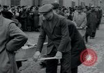 Immagine di Civili tedesco Neuchâtel Germania, 1945, secondo 56 filmato di repertorio 65675073882