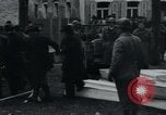 Immagine di Civili tedesco Neuchâtel Germania, 1945, secondo 18 filmato di repertorio 65675073883