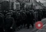 Immagine di Civili tedesco Neuchâtel Germania, 1945, secondo 31 filmato di repertorio 65675073883