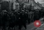 Immagine di Civili tedesco Neuchâtel Germania, 1945, secondo 32 filmato di repertorio 65675073883