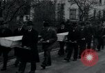 Immagine di Civili tedesco Neuchâtel Germania, 1945, secondo 46 filmato di repertorio 65675073883