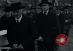 Immagine di Civili tedesco Neuchâtel Germania, 1945, secondo 57 filmato di repertorio 65675073883