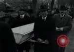 Immagine di Civili tedesco Neuchâtel Germania, 1945, secondo 59 filmato di repertorio 65675073883