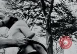 Immagine di Prigionieri di camp Belgio, 1945, secondo 22 filmato di repertorio 65675073888