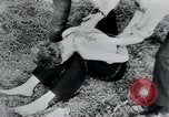 Immagine di Prigionieri di camp Belgio, 1945, secondo 30 filmato di repertorio 65675073888