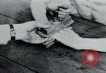 Immagine di Prigionieri di camp Belgio, 1945, secondo 57 filmato di repertorio 65675073888