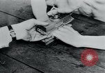 Immagine di Prigionieri di camp Belgio, 1945, secondo 60 filmato di repertorio 65675073888