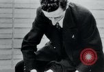 Immagine di Prigionieri di camp Belgio, 1945, secondo 14 filmato di repertorio 65675073889
