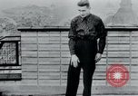 Immagine di Prigionieri di camp Belgio, 1945, secondo 26 filmato di repertorio 65675073889