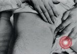 Immagine di Prigionieri di camp Belgio, 1945, secondo 42 filmato di repertorio 65675073889