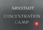 Standbild Polnischen und Russischen Opfer im Konzentrationslager Arnstadt Deutschland, 1945, aus Sekunde 1 historischem Filmmaterial Videoclip 65675073891