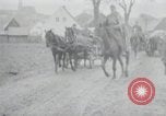 Image 102e Régiment hongrois de travail Cham Allemagne, 1945, de la seconde 5 séquences d'archives historiques vidéo 65675073893