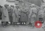 Standbild USA Soldaten Cham Deutschland, 1945, aus Sekunde 5 historischem Filmmaterial Videoclip 65675073894
