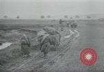 Standbild USA Offiziere Cham Deutschland, 1945, aus Sekunde 31 historischem Filmmaterial Videoclip 65675073895